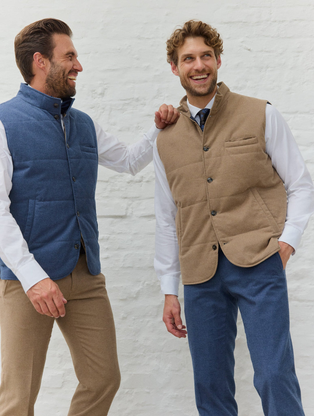 Zwei Männer im Smart Casual Look