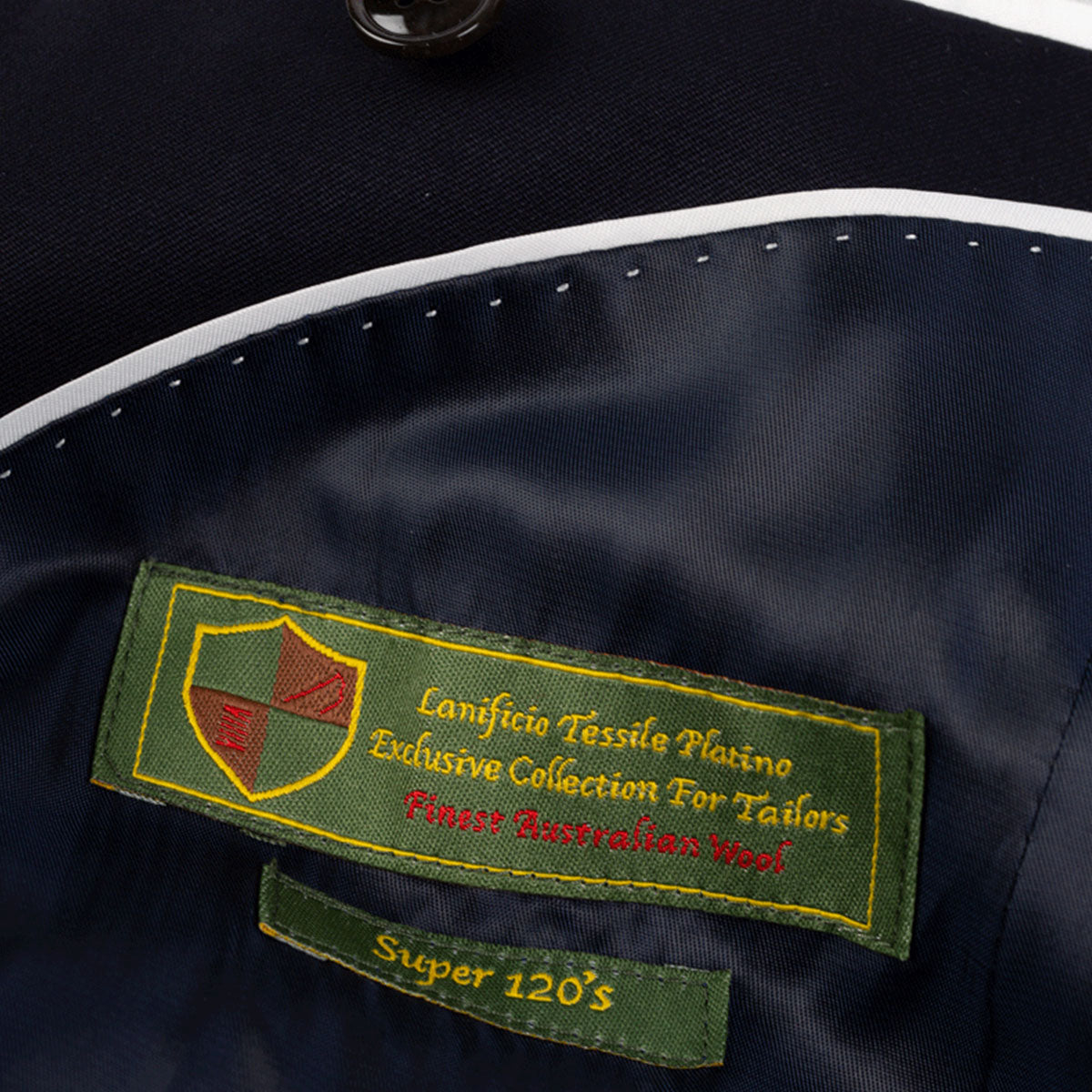 Innenfutter eines eleganten Anzugs.