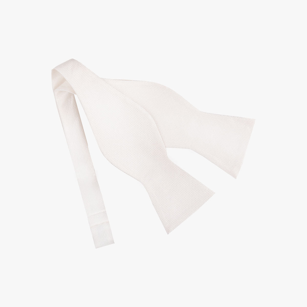 Fliege aus Seide in uni offwhite offwhite Bild 1