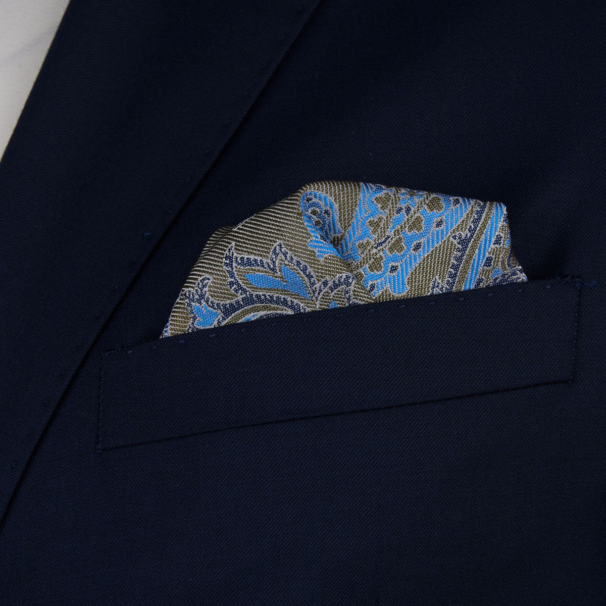 Einstecktuch aus Seidemischung in Grün mit Paisley-Muster in Blau grün Bild 1