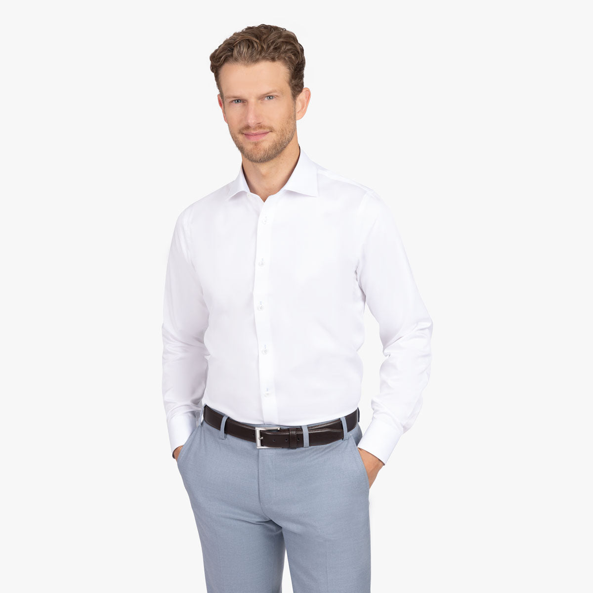 Slim Fit Hemd aus Baumwolle in weiß mit hellblauen Details weiß Bild 1