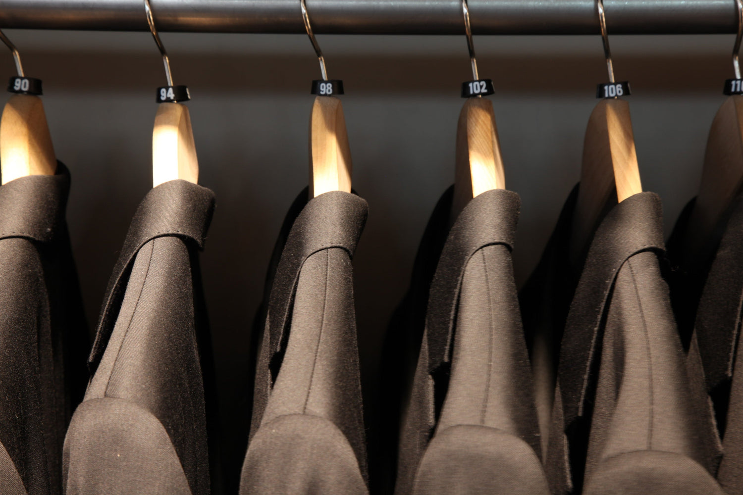 Capsule Wardrobe für Männer: Weniger Kleidung, mehr Möglichkeiten