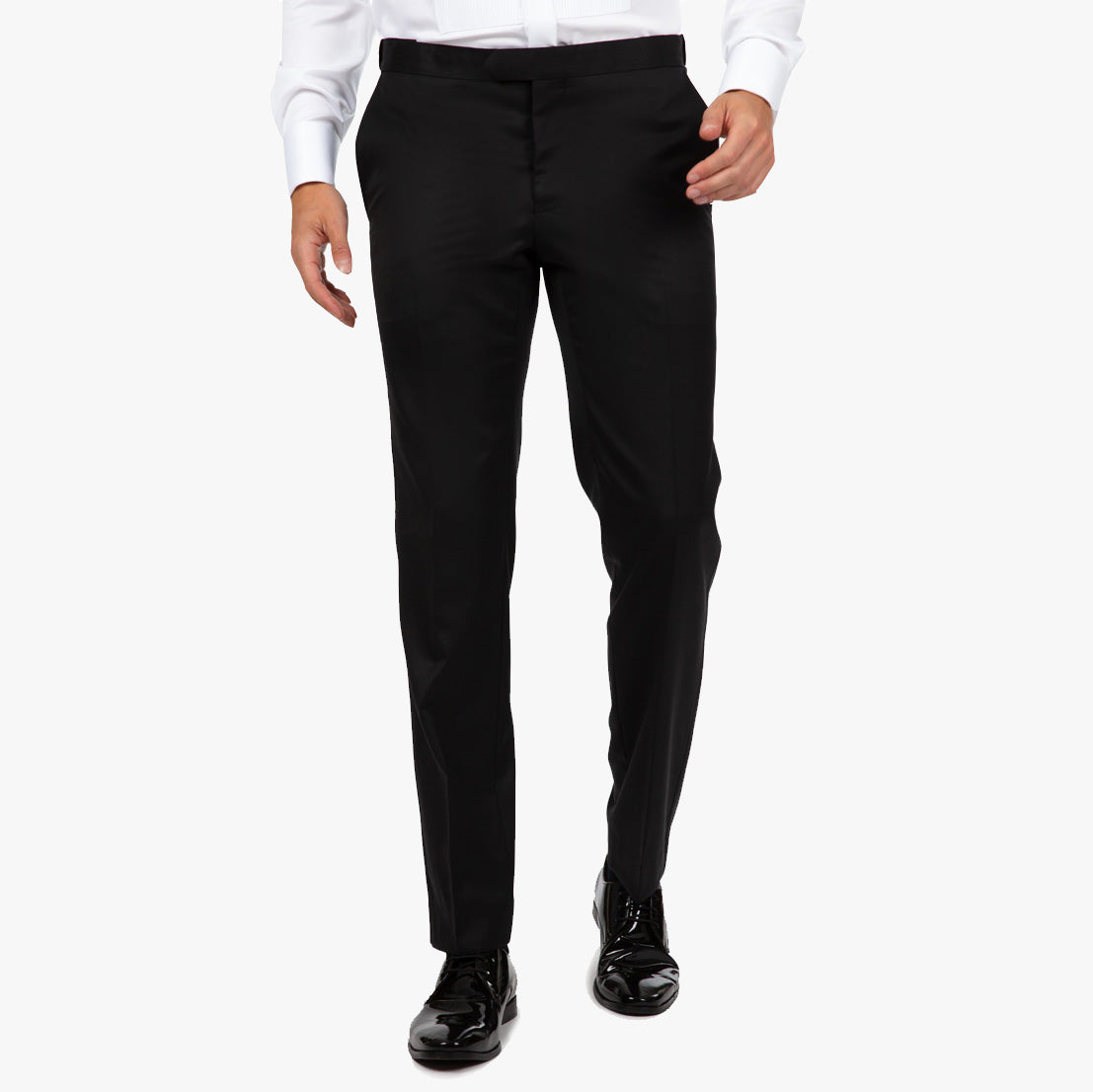 Mann in eleganter Anzughose.