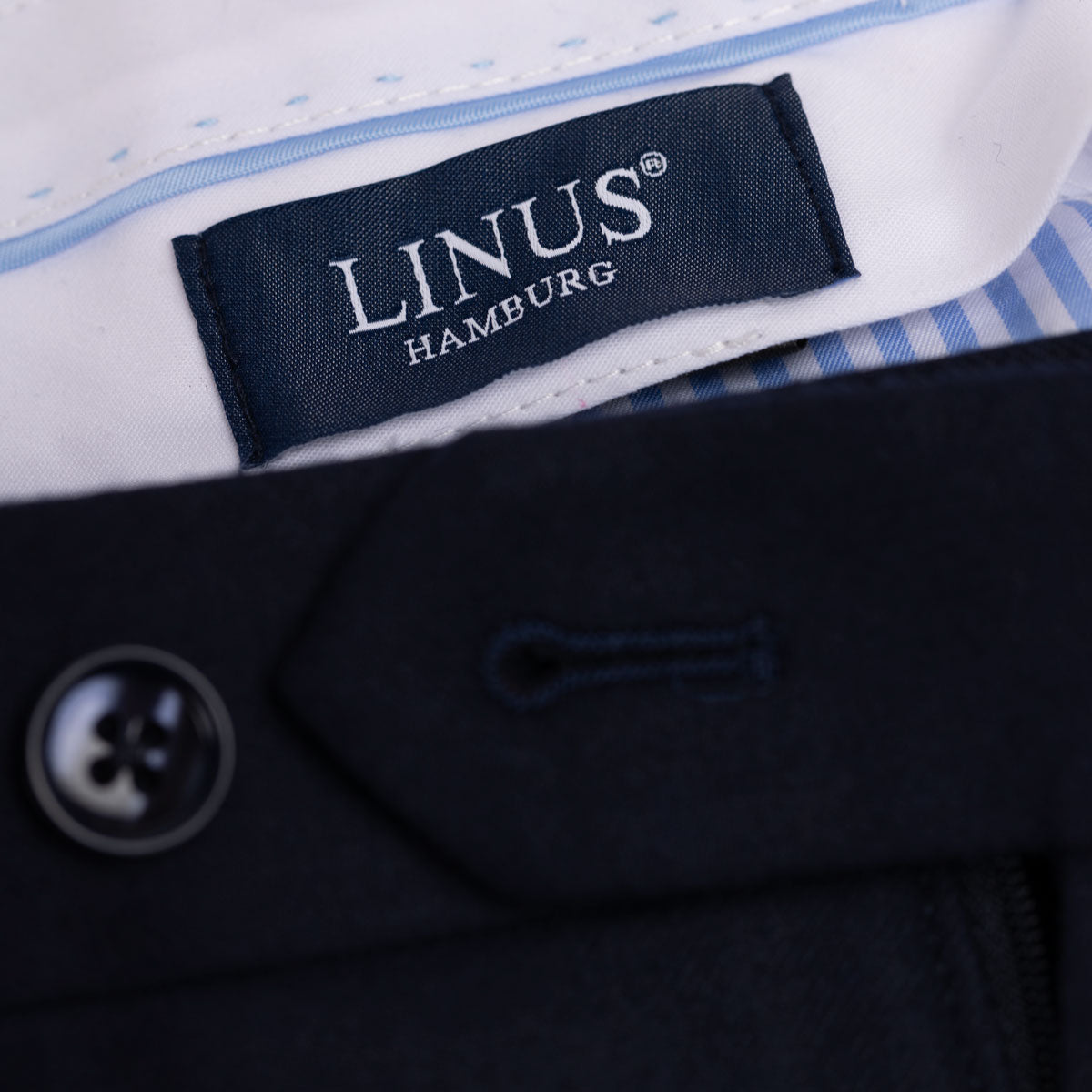 LINUS Hamburg Etikett auf Kleidung.