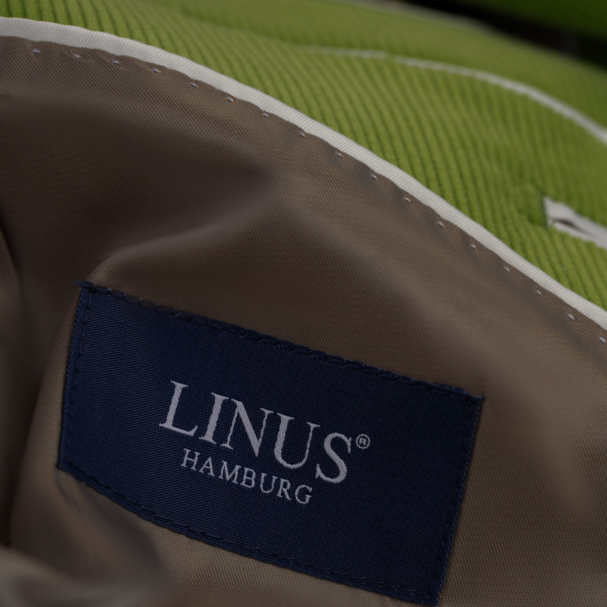 Innenfutter mit LINUS-Label.