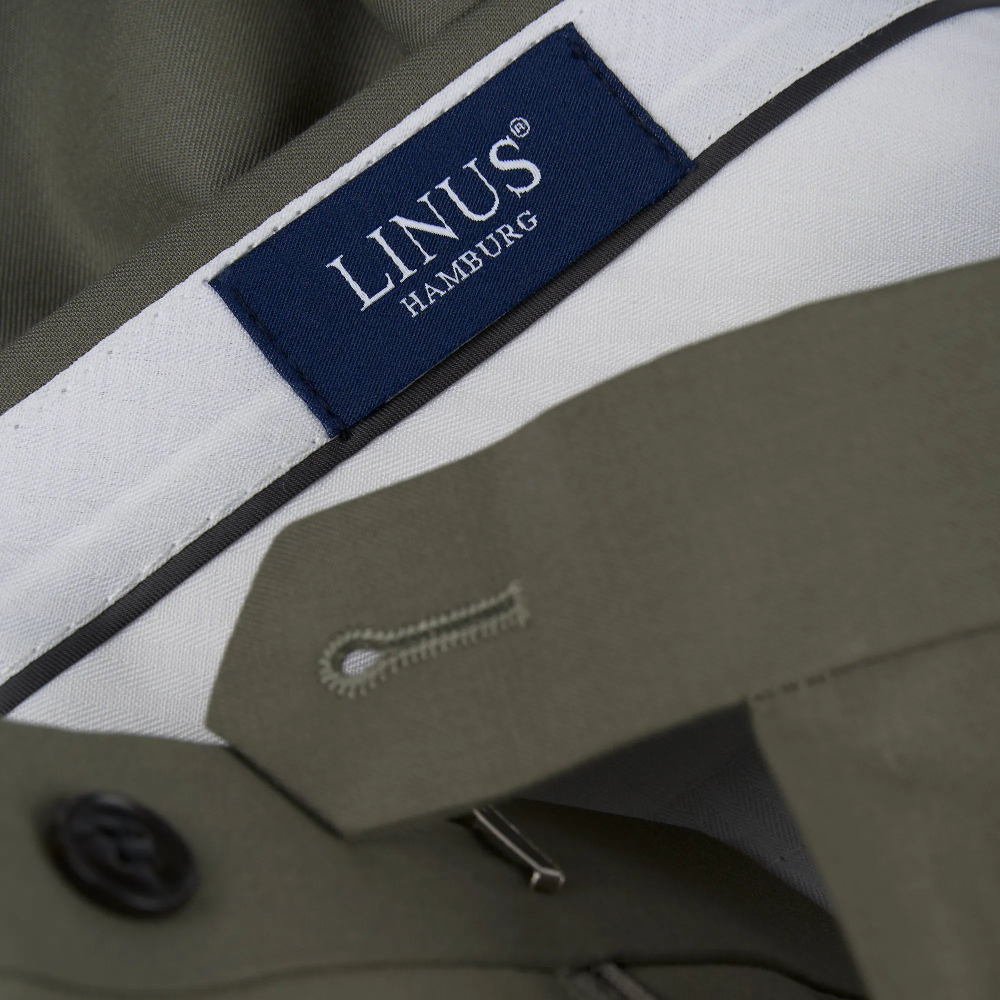 Leichter Anzug Genf in hellgrün olive Bild 8