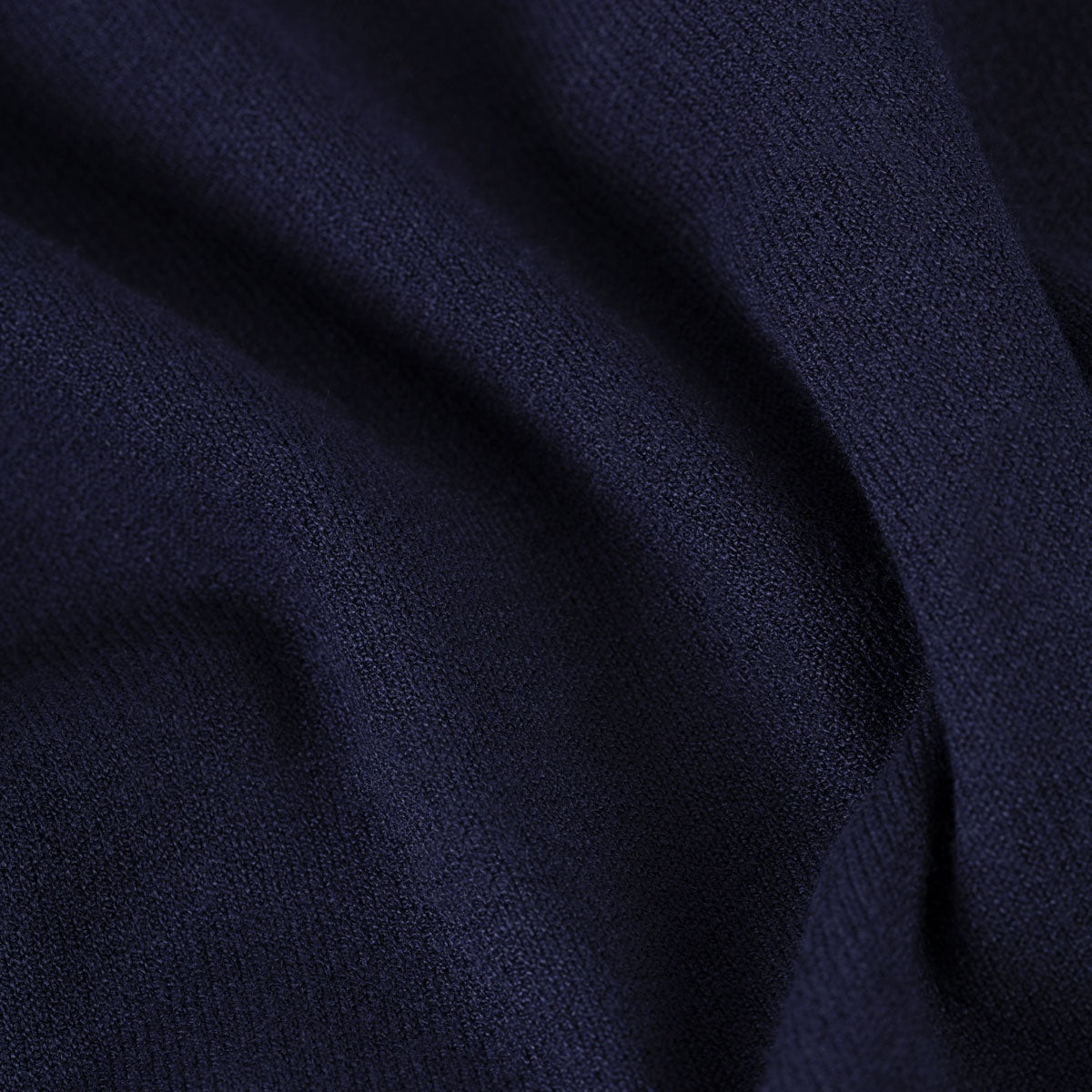 Rollkragenpullover aus Feinstrick in dunkelblau AF847 Bild 6