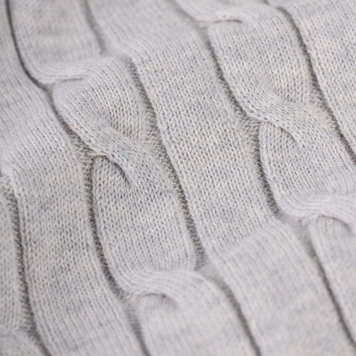 Rundhalspullover aus Baumwolle/Kaschmir mit Zopfstrick in hellgrau light grey 003 Bild 5