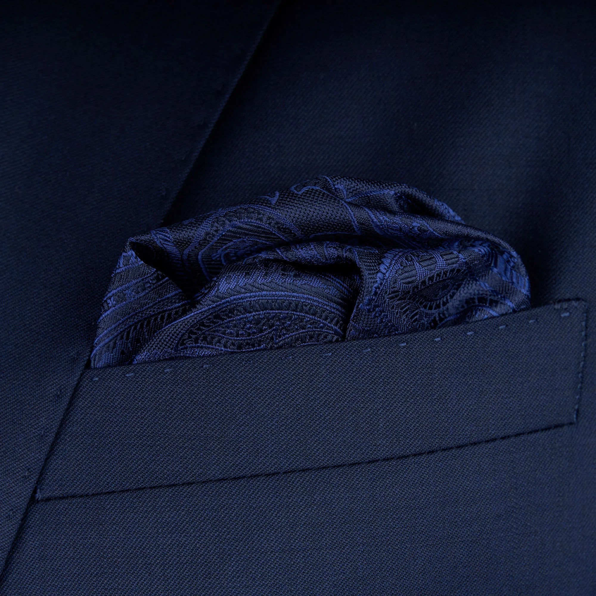 Einstecktuch aus reiner Seide in Blau mit Paisleymuster blau Bild 1