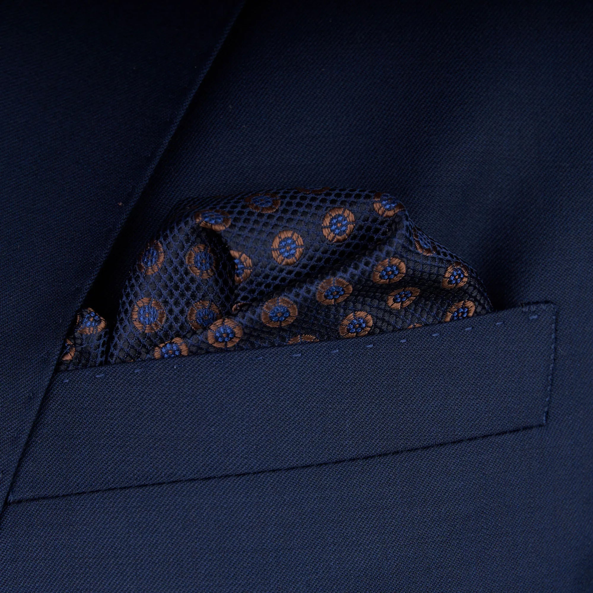 Einstecktuch aus reiner Seide in Dunkelblau mit blauen und beigen Elementen braun Bild 1