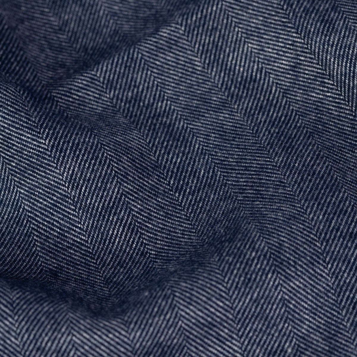 Schal in Blau mit Fischgrätmuster und weißen Fransen dkl. blau/weiß Bild 3