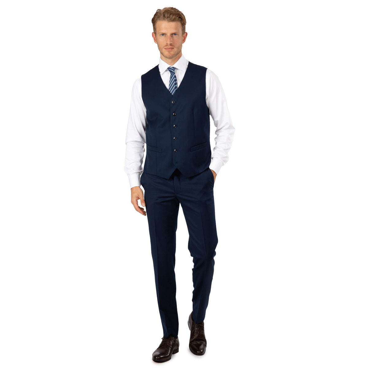 Eleganter Look mit Anzug in blau Elegantes Outfit mit blauem Anzug