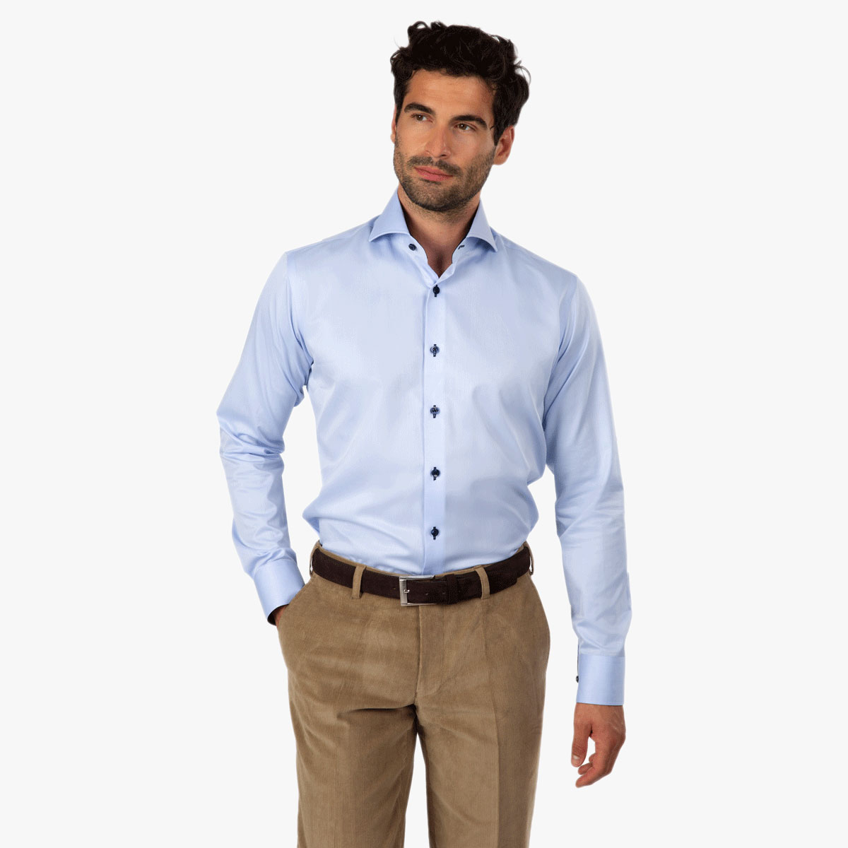 Slim Fit Hemd in hellblau mit dunkelblauen Details