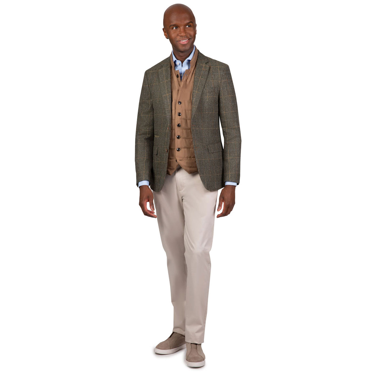 Lässiges Outfit mit grünem Sakko mit neapolitanischer Schulter Lässiges Outfit mit grünem Sakko mit neapolitanischer Schulter