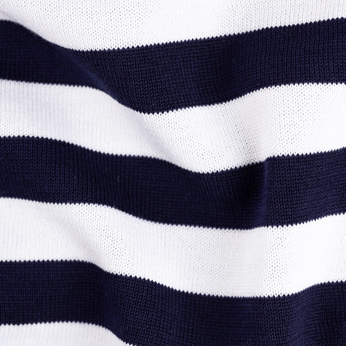 T-Shirt Rundhals mit Streifen in dunkelblau-weiß