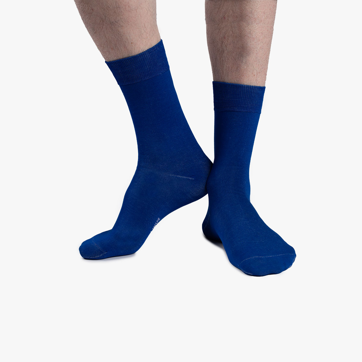 Socken in blau aus der Sockenbox am Fuß