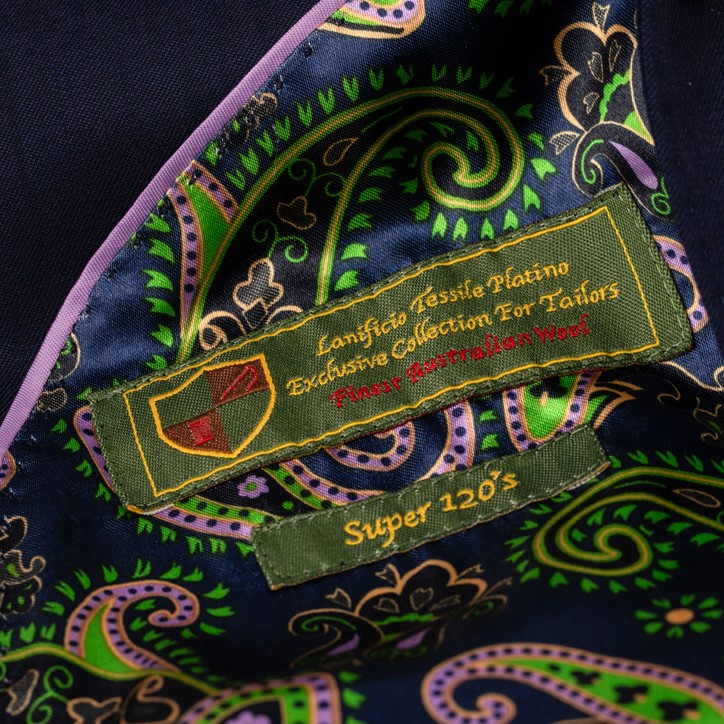 Sakko-Innenfutter mit Paisley-Muster in bunt Innenfutter vom Sakko mit buntem Paisley-Muster