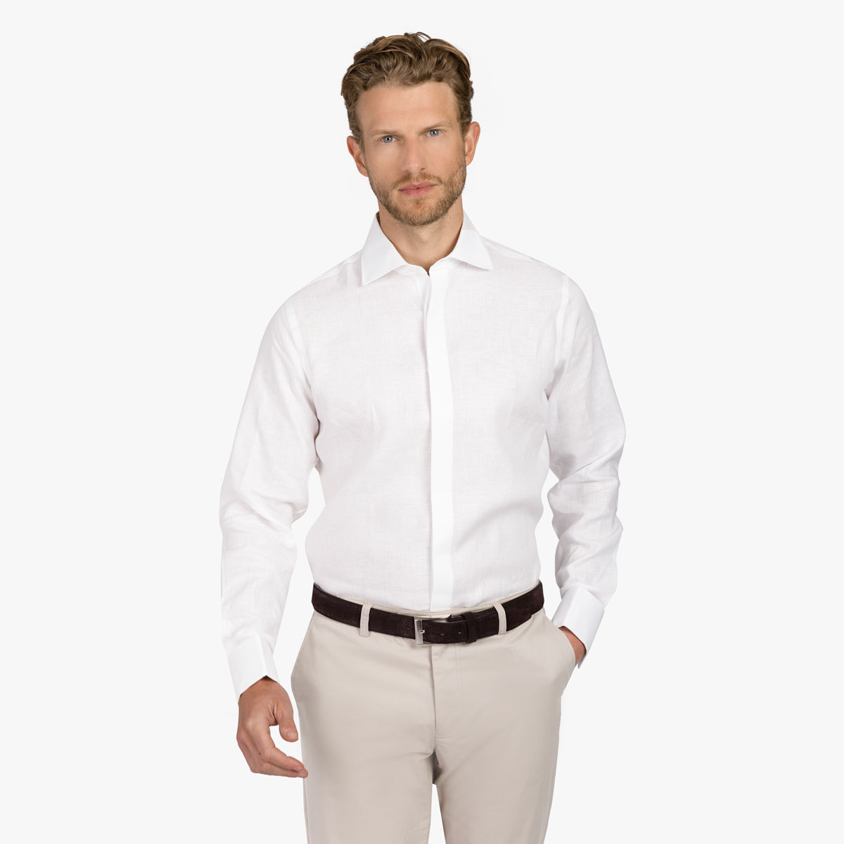 Slim Fit Hemd aus Leinen mit verdeckter Knopfleiste und Umschlagmanschette