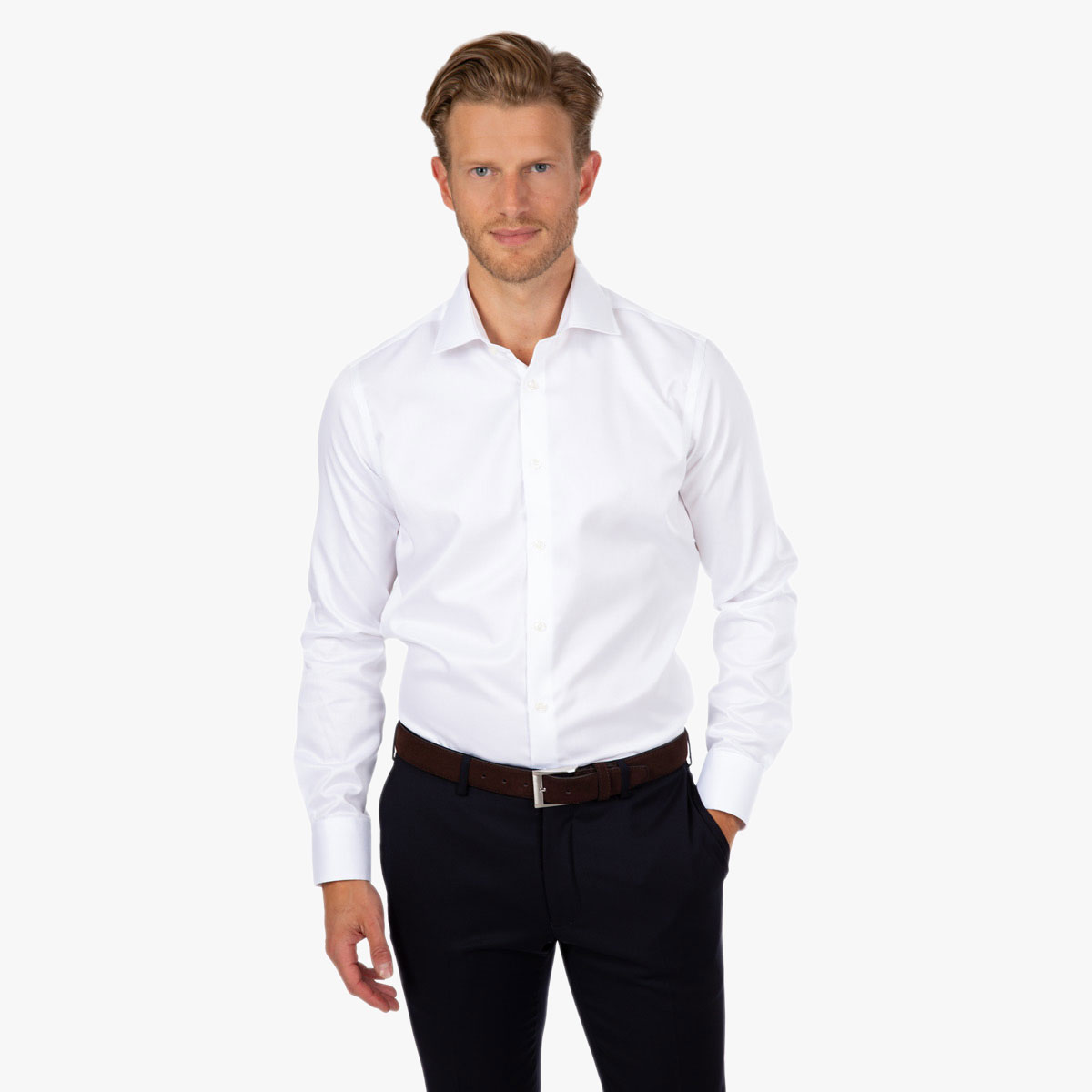 Super Slim Fit Hemd in weiß mit Kentkragen